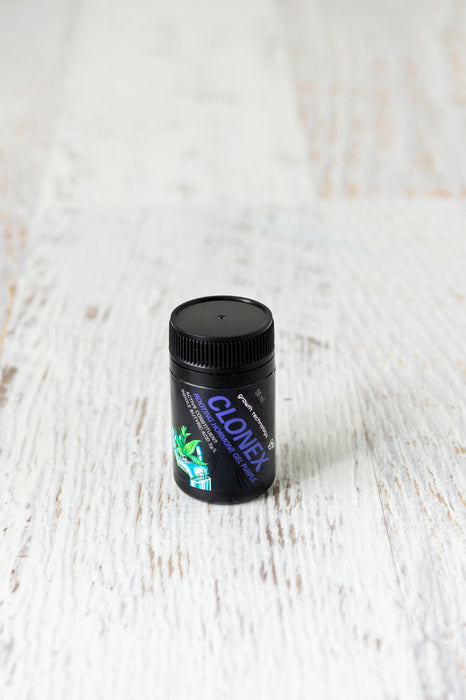 Clonex rooting hormine gel in black plastic bottle 
